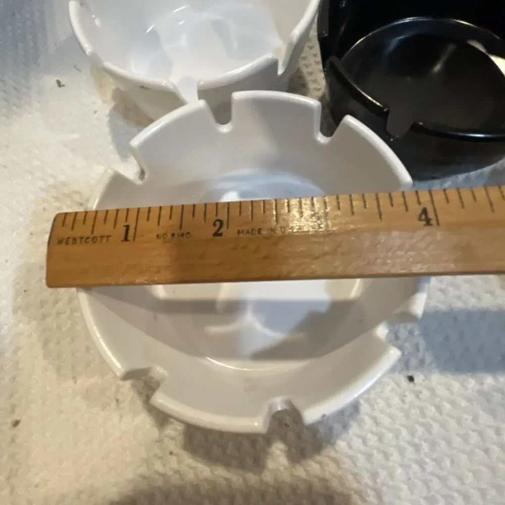 Lot Of 5 Vintage melamine ashtray  #263 Ges Line 4” White & Black Made In USA